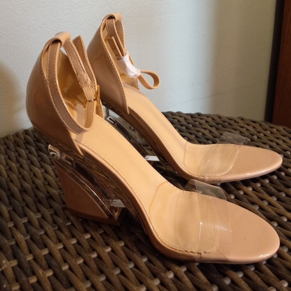 NIB Mei Oi Nude Clear Heel Sandals Sz 8 Lucite Block Heel Ankle Strap Statement - Picture 5 of 12